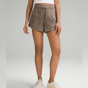 Lululemon Inner Glow Shorts 3” Nomad size 6